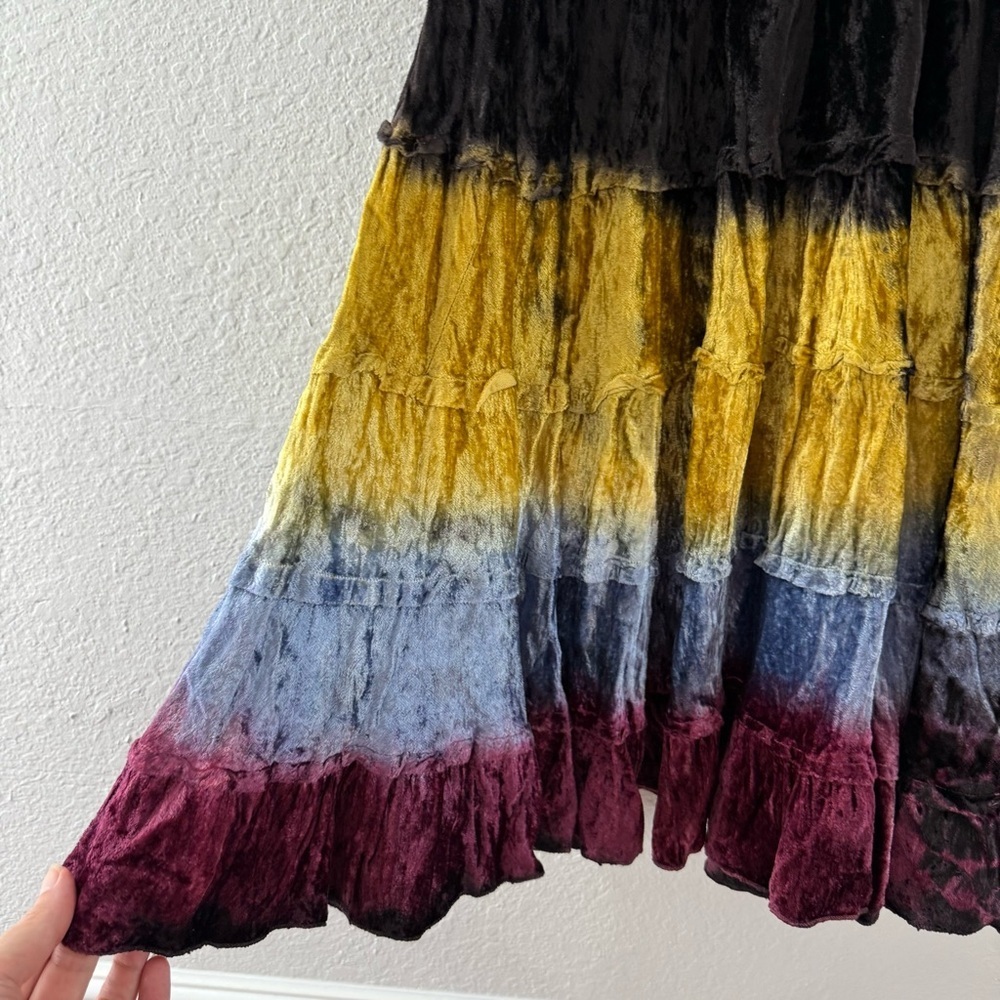 Dimri Multicolor Crushed Velvet Ruffled Skirt Size Medium - Picture 3 of 4